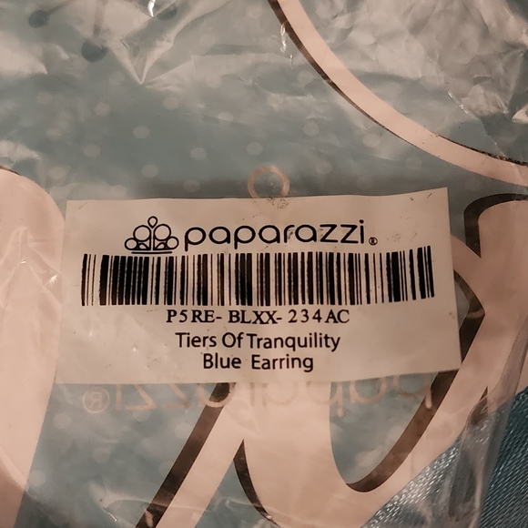 New tiers of tranquility earrings - Picture 3 of 3